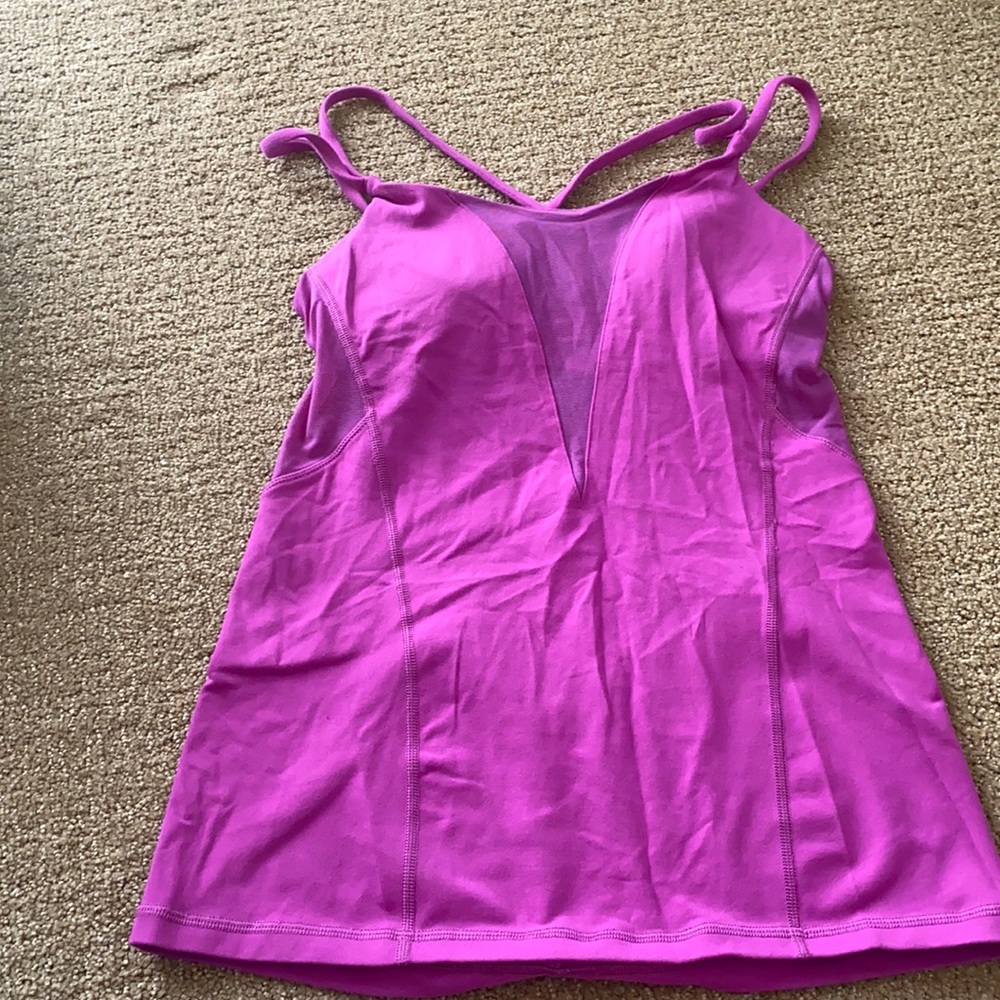 Lululemon workout tank